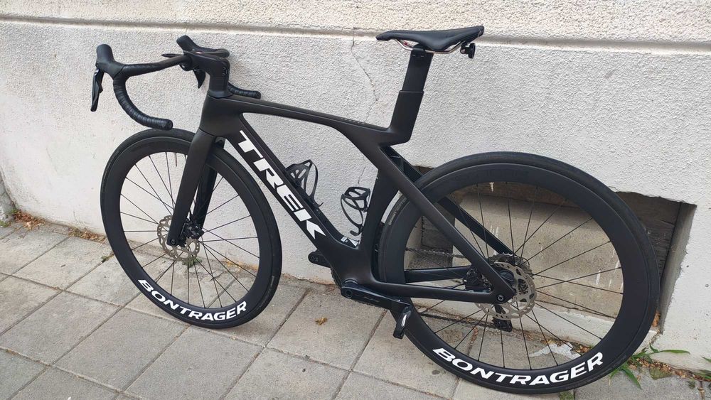 Шосеен велосипед Trek Madone  SL6 Gen7 - 2024