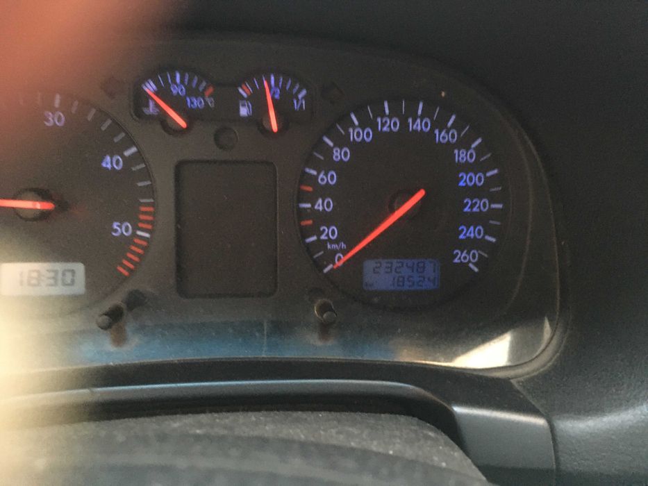 VOLKSWAGEN Golf 2003 — imagine 4