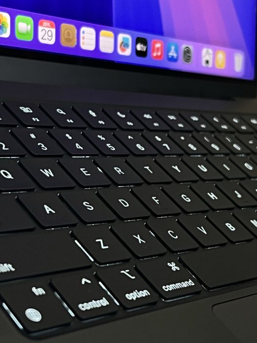 Apple MacBook Pro | M4 | 16Gb