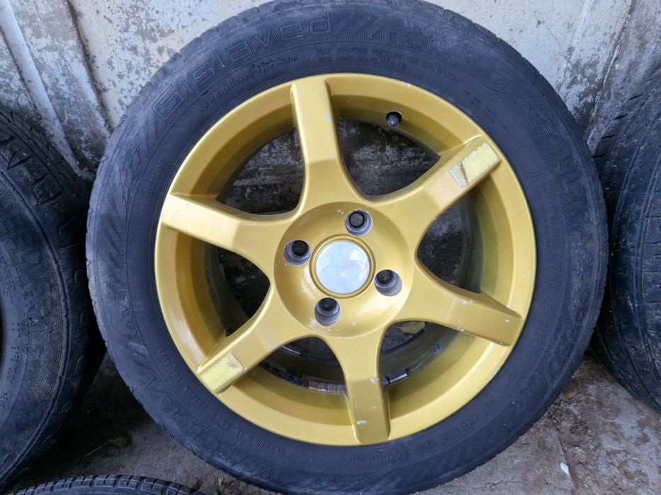 4 Roți 195/60  R15 Ford Focus 1 Aliaj + 1 Tablă