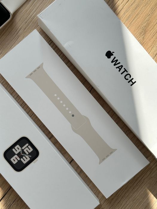 Продам Apple Watch SE 40mm