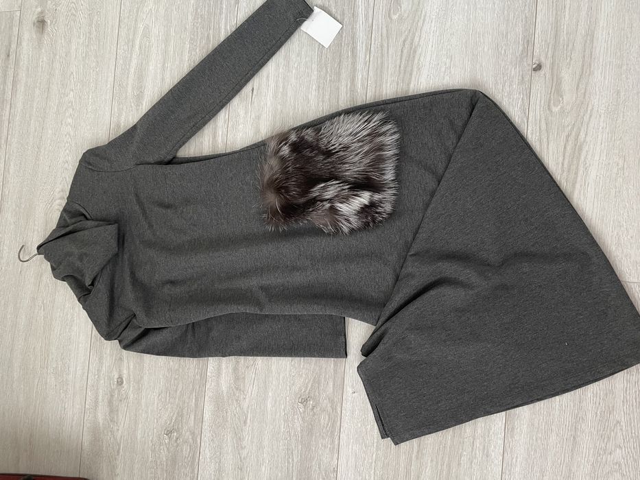 Продам платье новое