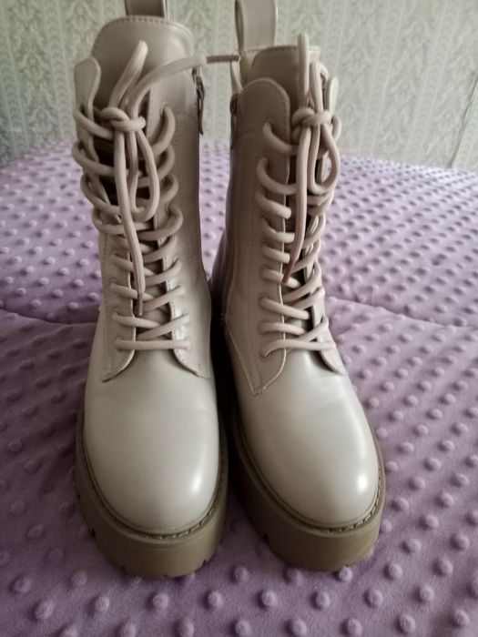 продам женские сапоги