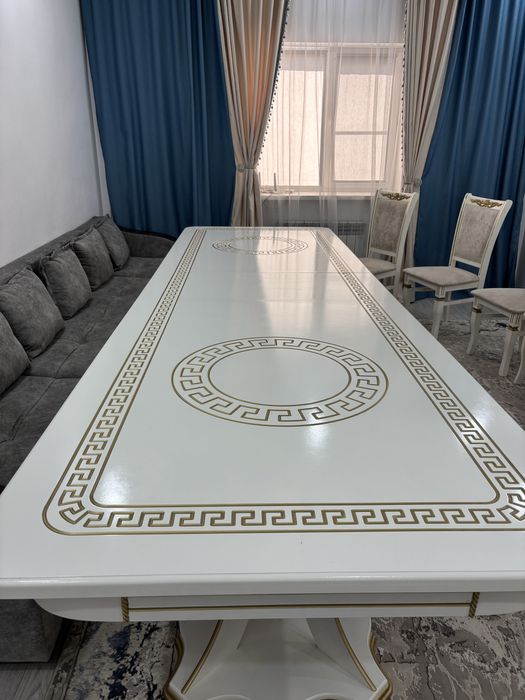 Стол в зал длина 3,5м