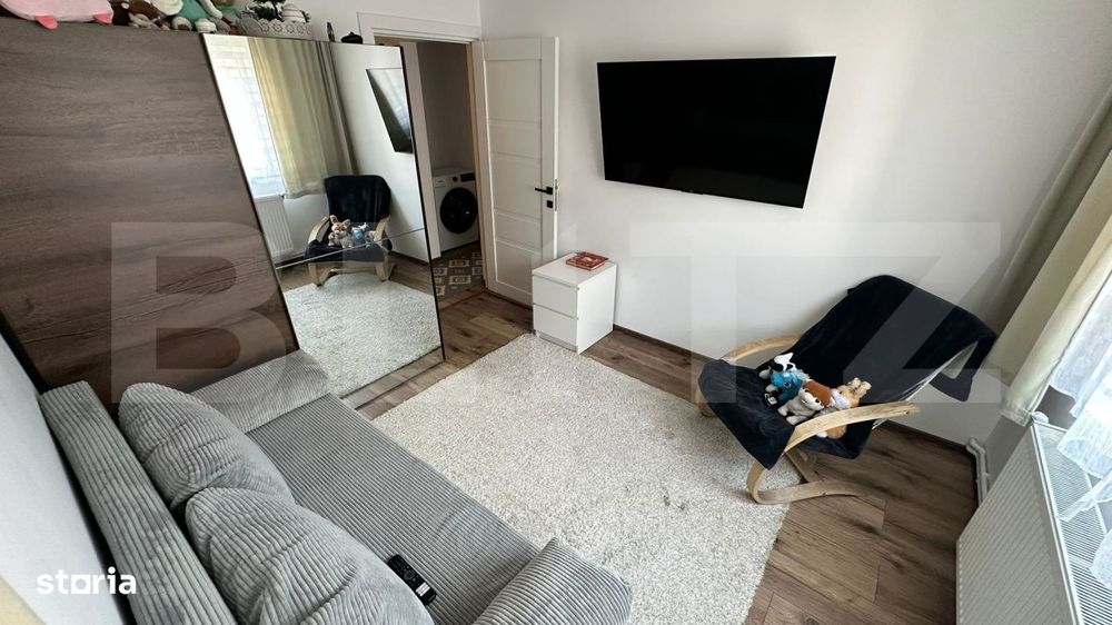 Apartament spatios cu 4 camere, decomandat, complet mobilat si renova