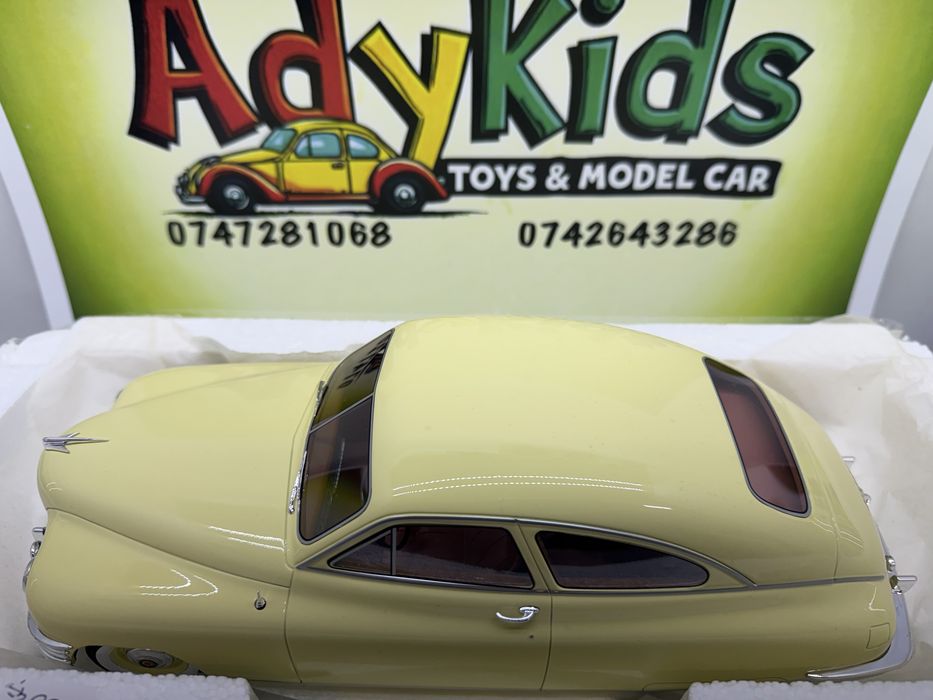 Bos Models PACKARD Deluxe Club Sedan macheta auto scara 1:18 28 cm
