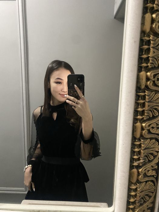 Продам платье 5000 тг