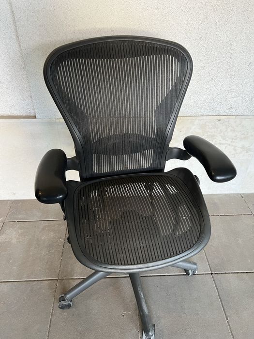 Eргономичен офис стол HERMAN MILLER AERON  размер В