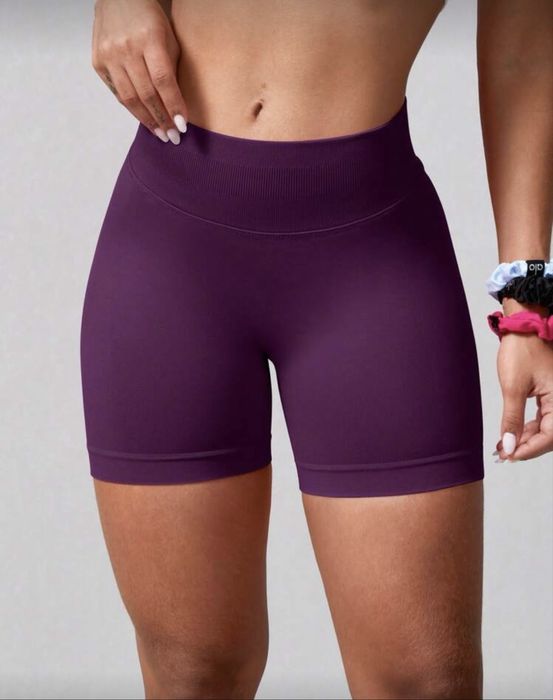 Къс спортен клин