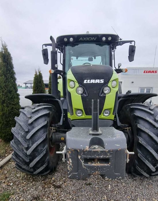 Tractor CLAAS Axion 800