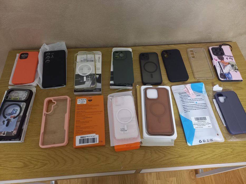 Use de IPhone diferite culori.