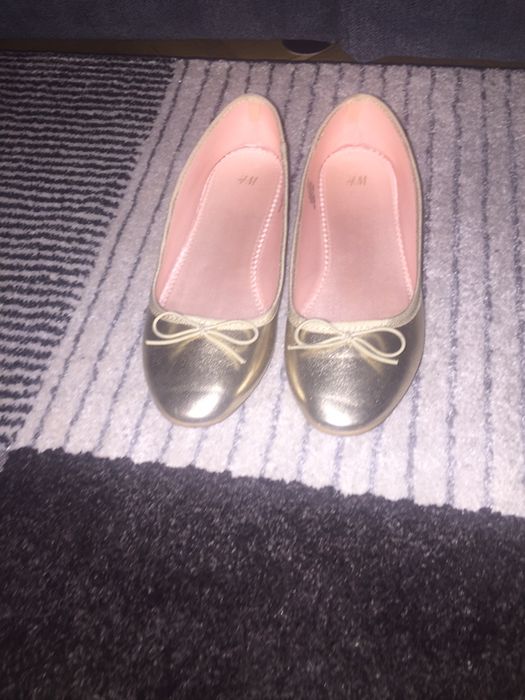 Balerini H&M mar 36-37, culoare auriu