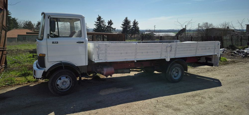 Продавам мерцедес 813