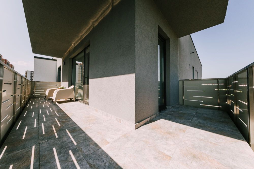 apartament 3 camere tractorul