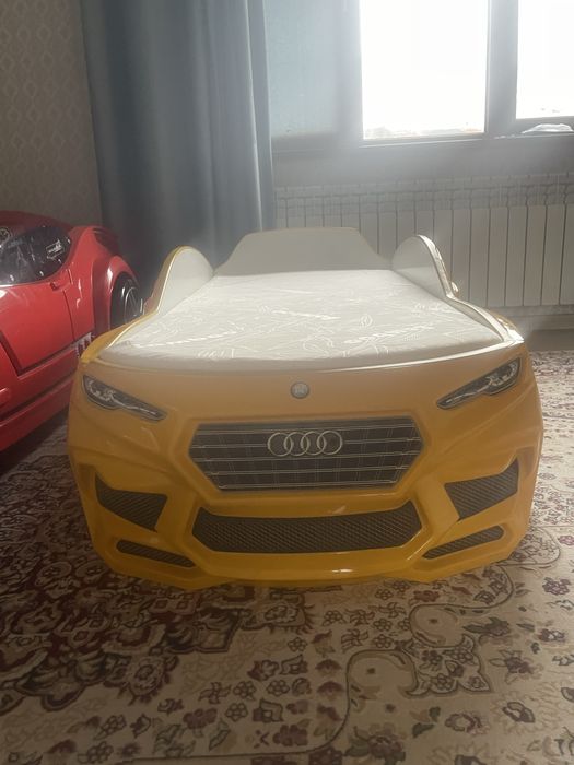 Детская машина кровать