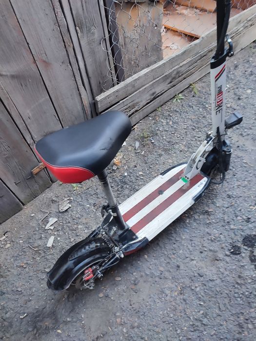 Продам электросамокат