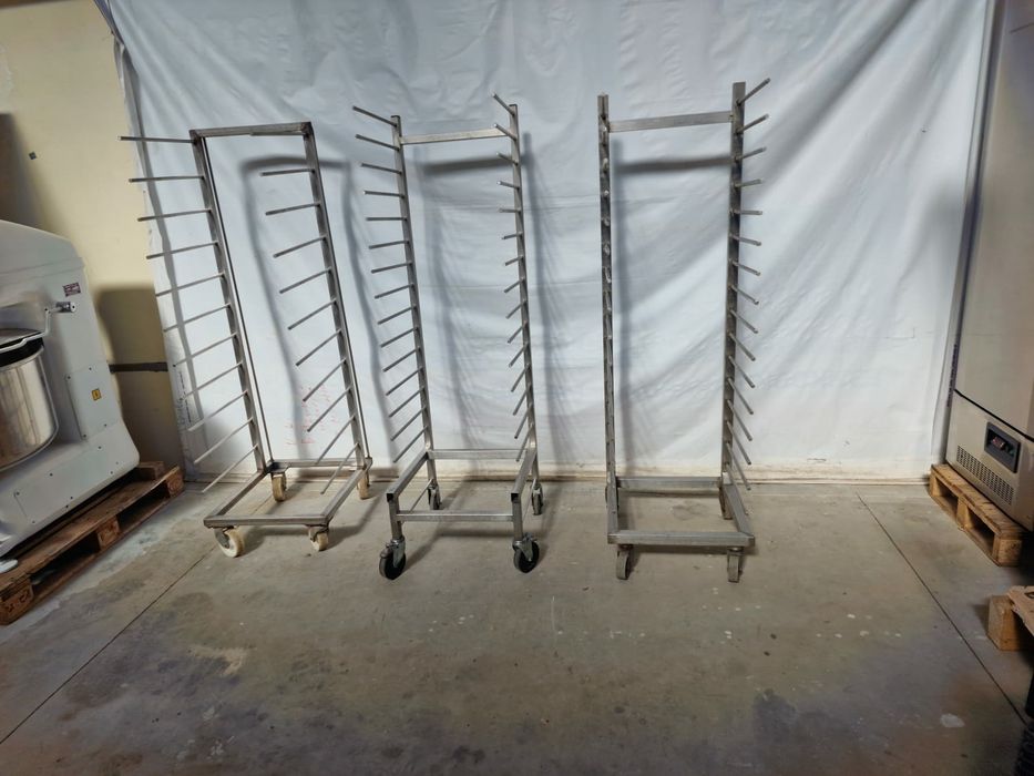 Универсални немски колички-стойки