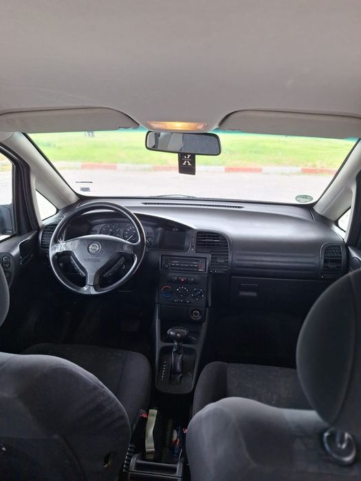 Opel        Zafira