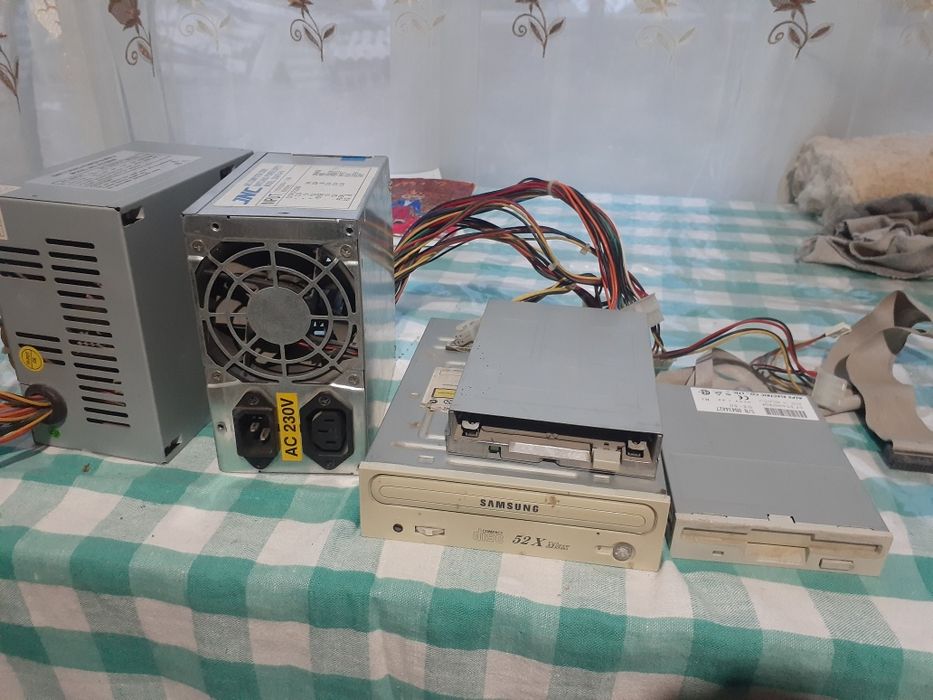 Продаётся компьютерные запчасти