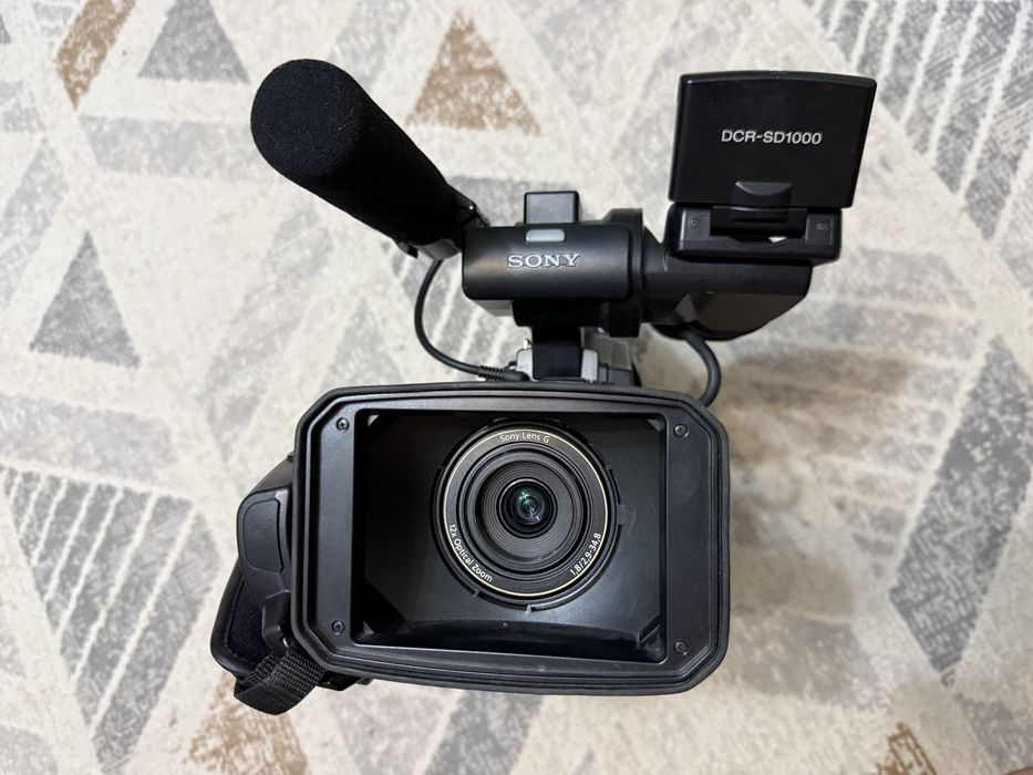 Камера Sony DCR-SD1000