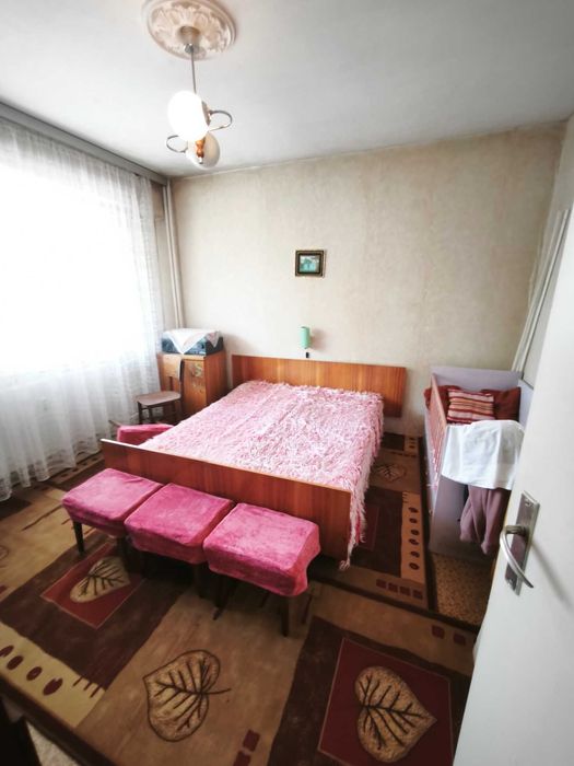 Продавам двустаен апартамент в гр. Перник кв. Проучване