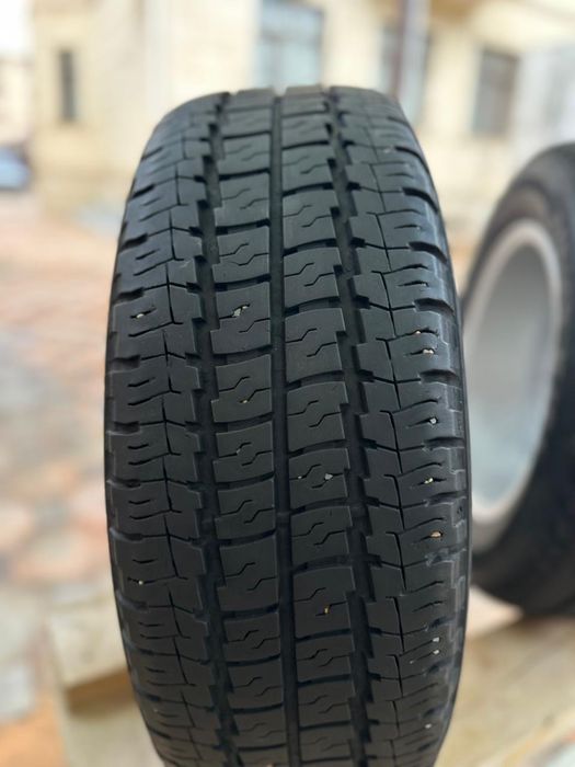 Продается 215/65 R16