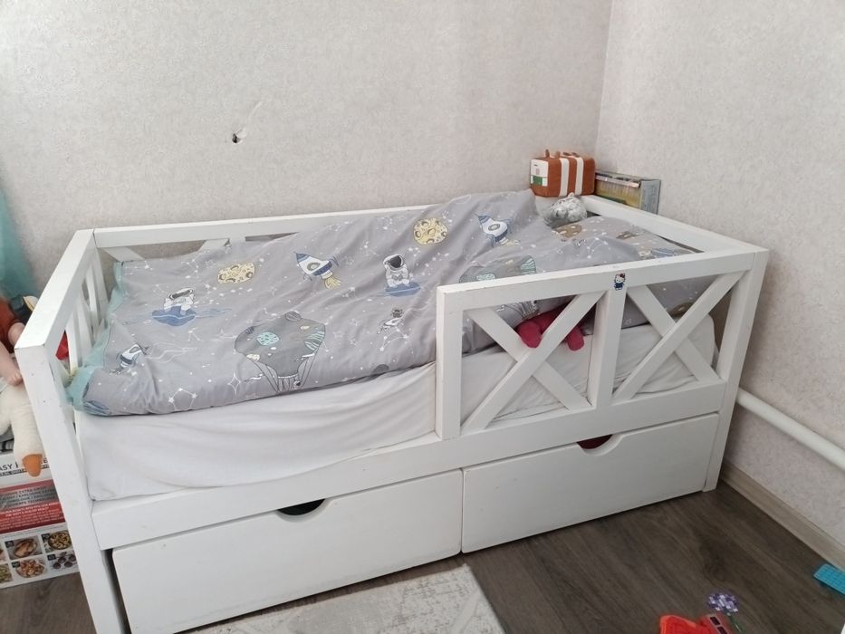 Продам детские  кровати
