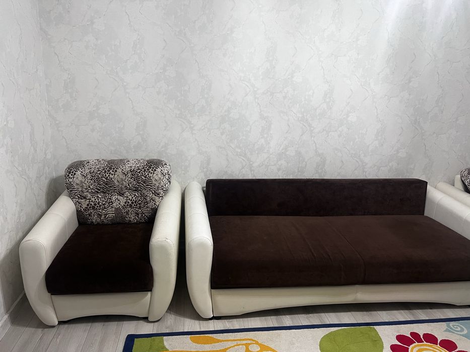 Продам мягкую мебель – диван и два кресла (б/у)