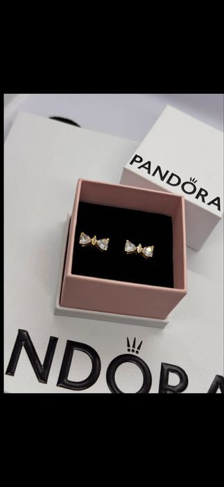 Пандора обеци Pandora