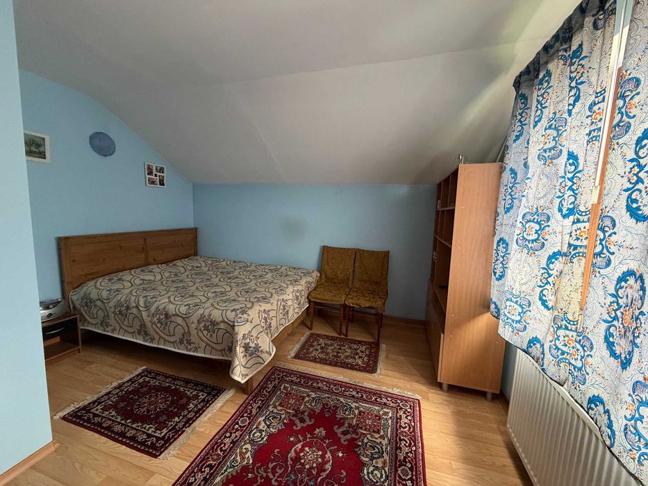 Casă zonă verde | 4 camere, 920 mp teren, garaj | Vălenii de Munte