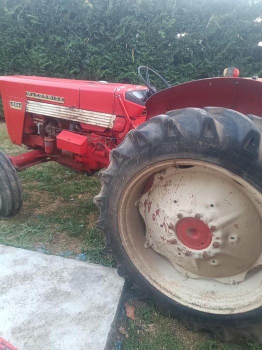 Vând tractor McCormick 65cp