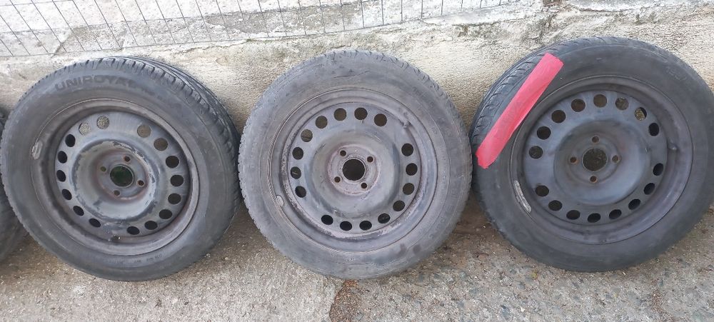 4х100 Джанти 15 за Опел и 185 60 15 Унироял