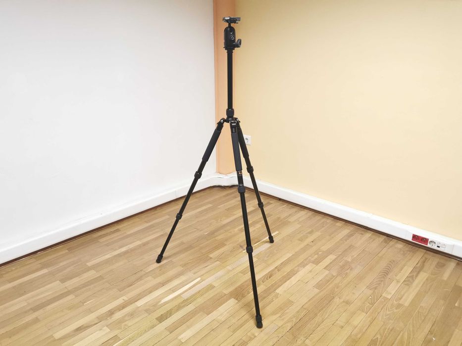 Алуминиев статив с вграден монопод Tiltall TE-254 в комплект с Manfrotto 498RC2 ябълковидна глава