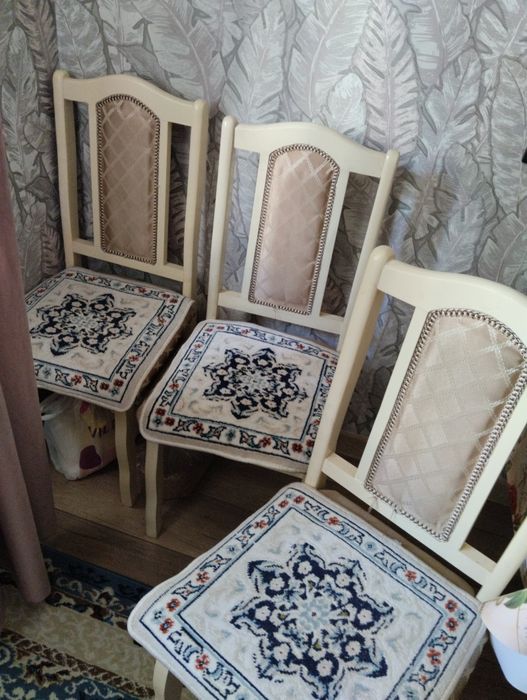 Продам стулья 4 шт, вентилятор, 2 ковра