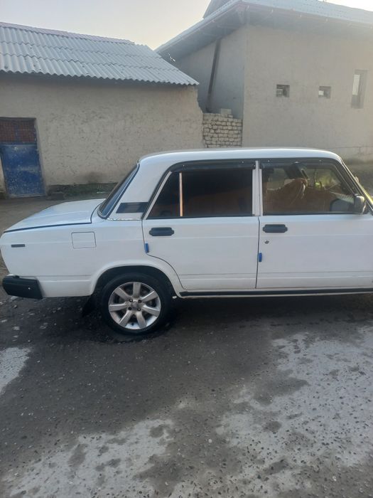 Ваз 2107 сотилади