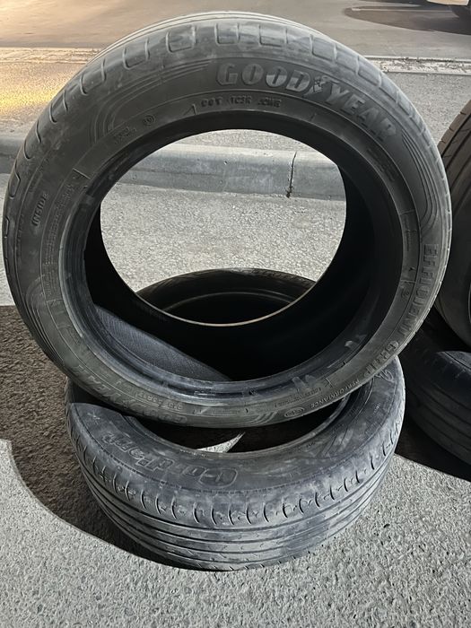 Летние шины 215/55R 17