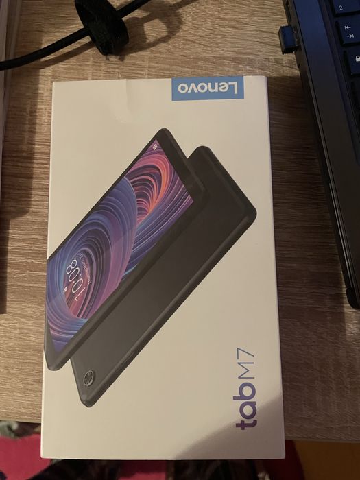 Tableta lenovo m7