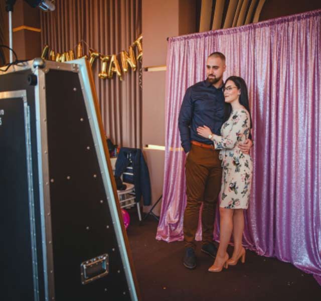 Oglinda magica /  cabina foto / ilustrații live / mărturii lumânări