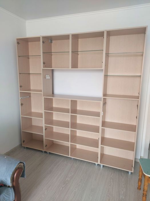 Продам шкаф + тумбочка