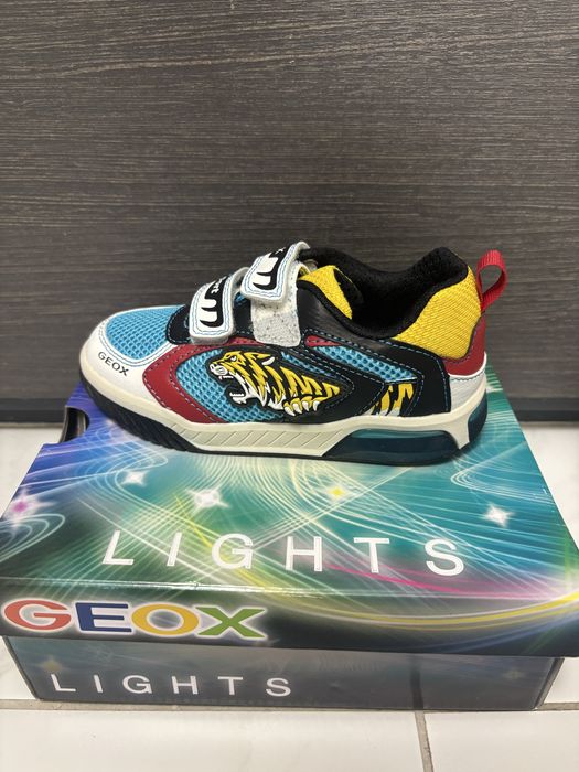 Vand adidasi copii geox si nike