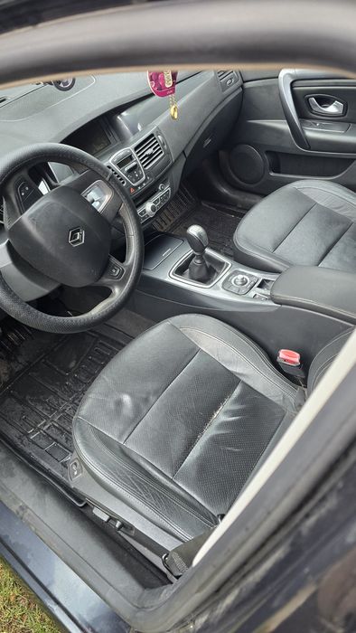 Vând Renault Laguna 3