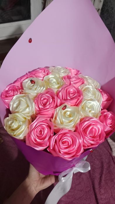 Букетики атласных лент