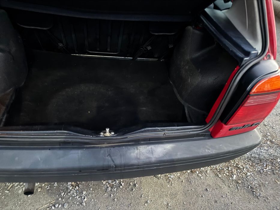 Продам машину Volkswagen Golf 3