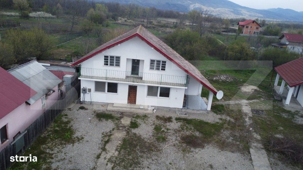 CASA P+1 cu 5 dormitoare zona Arcani