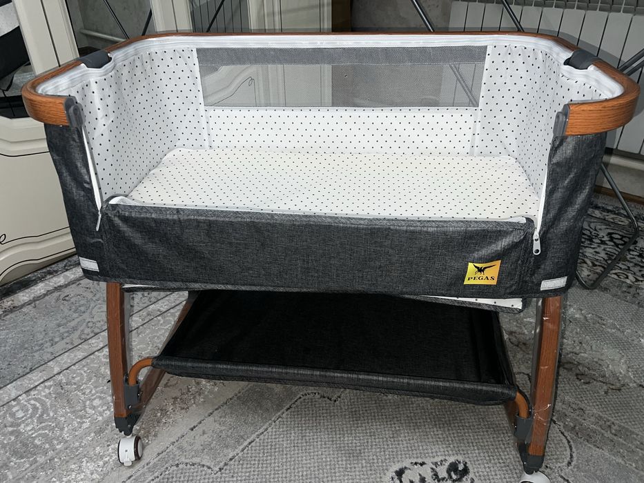 Манеж-кровать детский