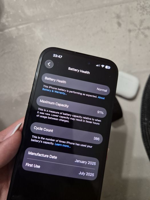 Iphone 16 128GB в гаранция + Apple Watch SE 2 + AirPods 3rd generation