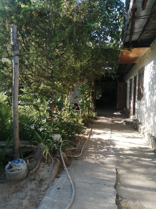 Ховли 2 Этажли сотилади. Срочно