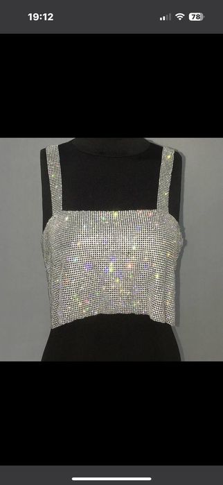 Шикарный топ со стразами