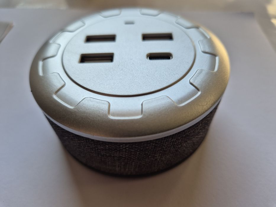 Incarcator portabil Vogue XD Design