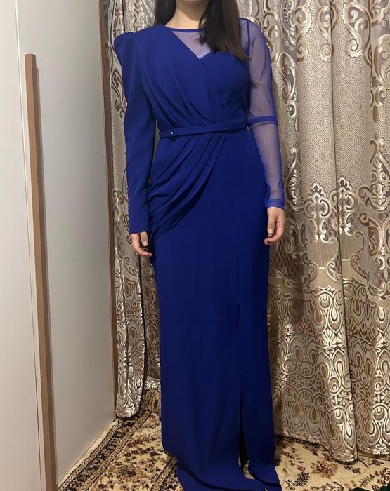 Шикарное вечернее платье